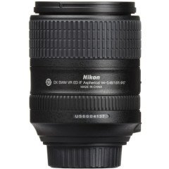 Nikon AF-S DX Nikkor 18-300mm F/3.5-6.3G ED VR Geniş Açı Zoom Lens