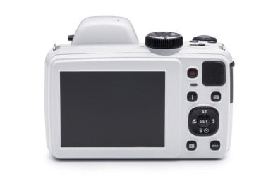 Kodak PixPro AZ422 Dijital Fotoğraf Makinesi Beyaz