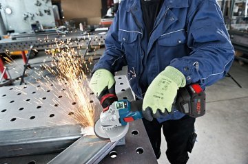 Bosch Professional GWS 18 V-10 SC Çift Akülü Taşlama - L-boxx Çantalı