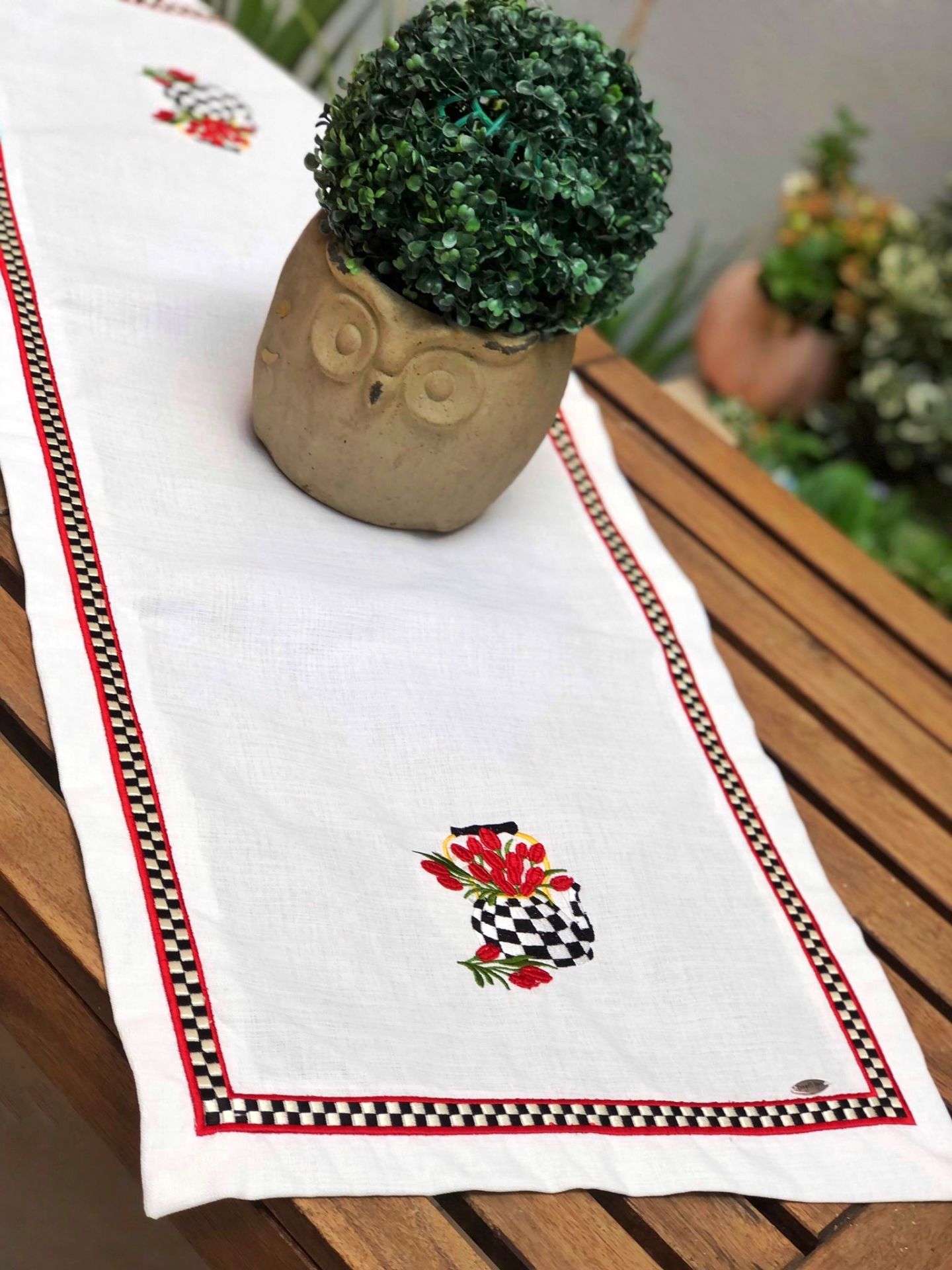 Kırmızı Dama Sargılı Lale Runner