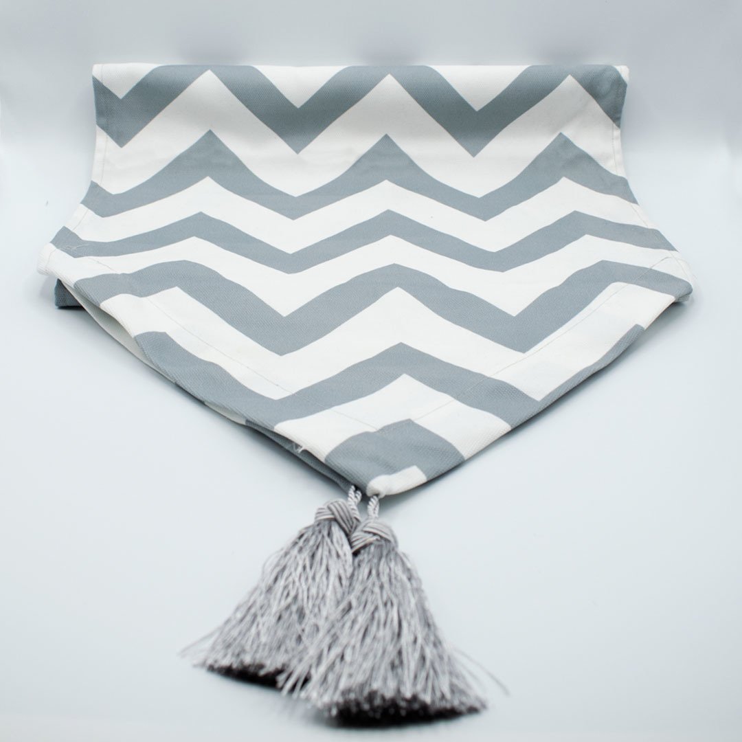 Gri Beyaz Zigzag Desenli Runner