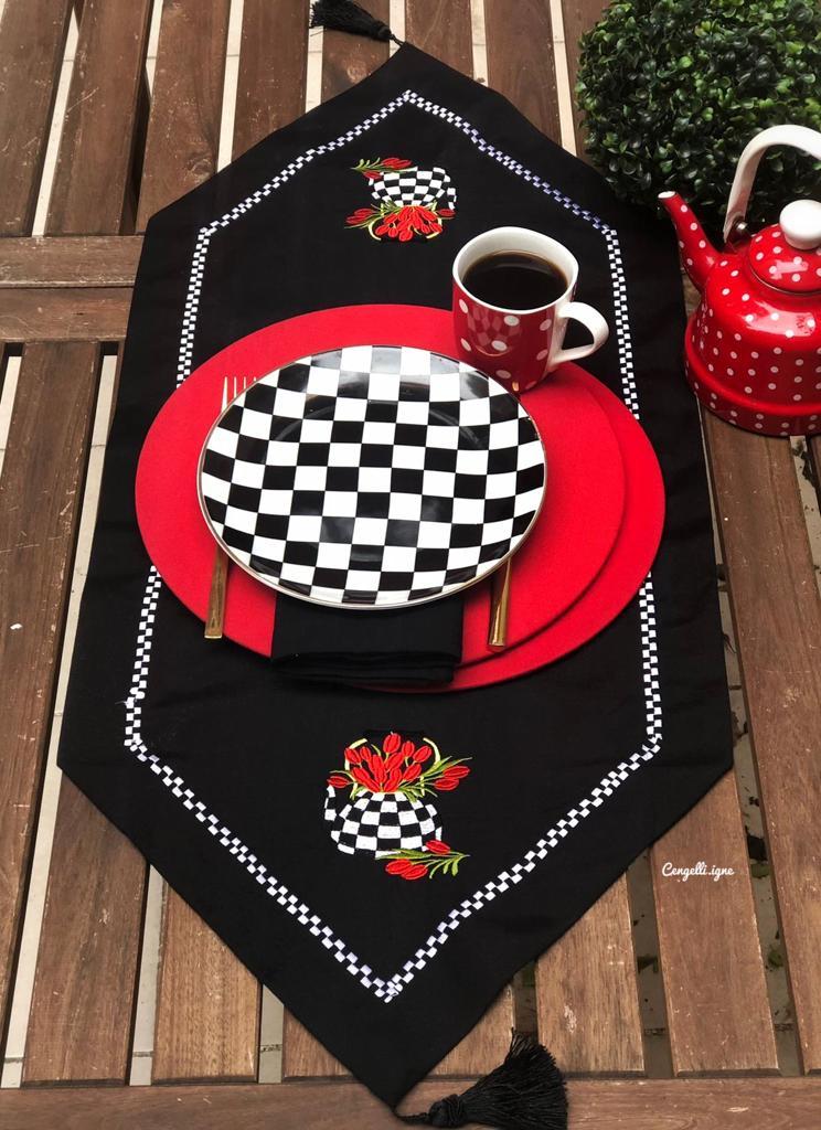 Siyah Üzeri Saksı İşlemeli Runner