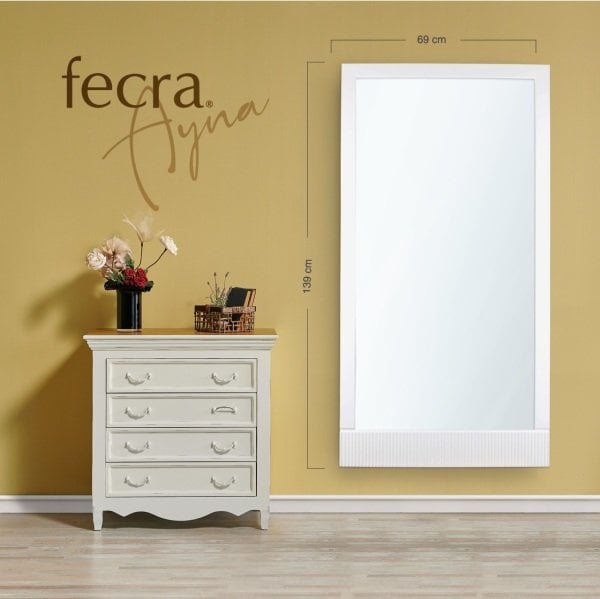 Fecra Mayda 69x139 Cm Dekoratif İnce Çizgi Desenli Büyük Boy Beyaz Çerçeveli Ayna