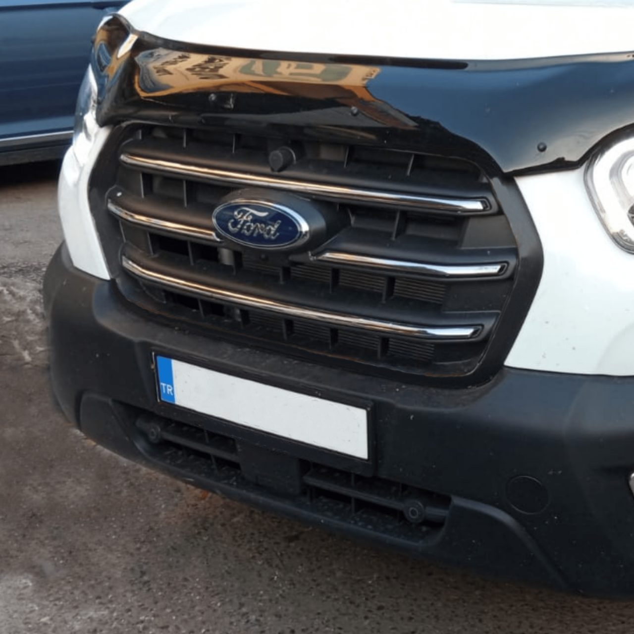 Ford Transit Krom Ön Panjur 4 Prç. 2019 ve Üzeri P.Çelik