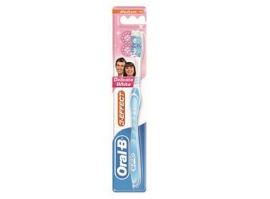 ORAL-B FIR.DELICATE WHITE MED 40