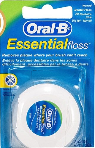 Oral-B Diş İpi Essential Floss Naneli 50 m - İthal