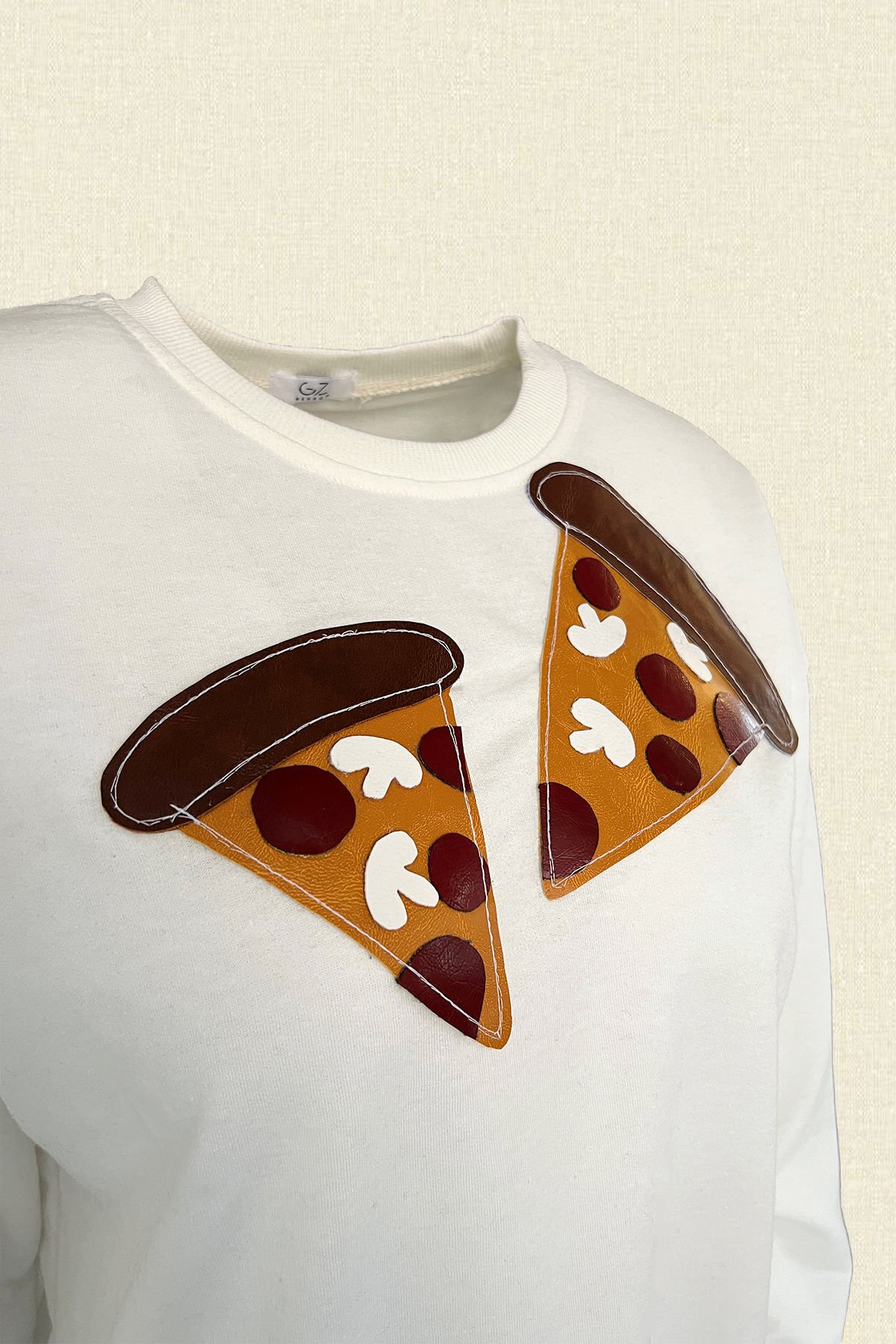 Pizza Motif Leather Detailed White Oversize Sweatshirt