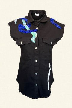 Mavi ve Beyaz İşlemeli Siyah Oversize Jean Yelek