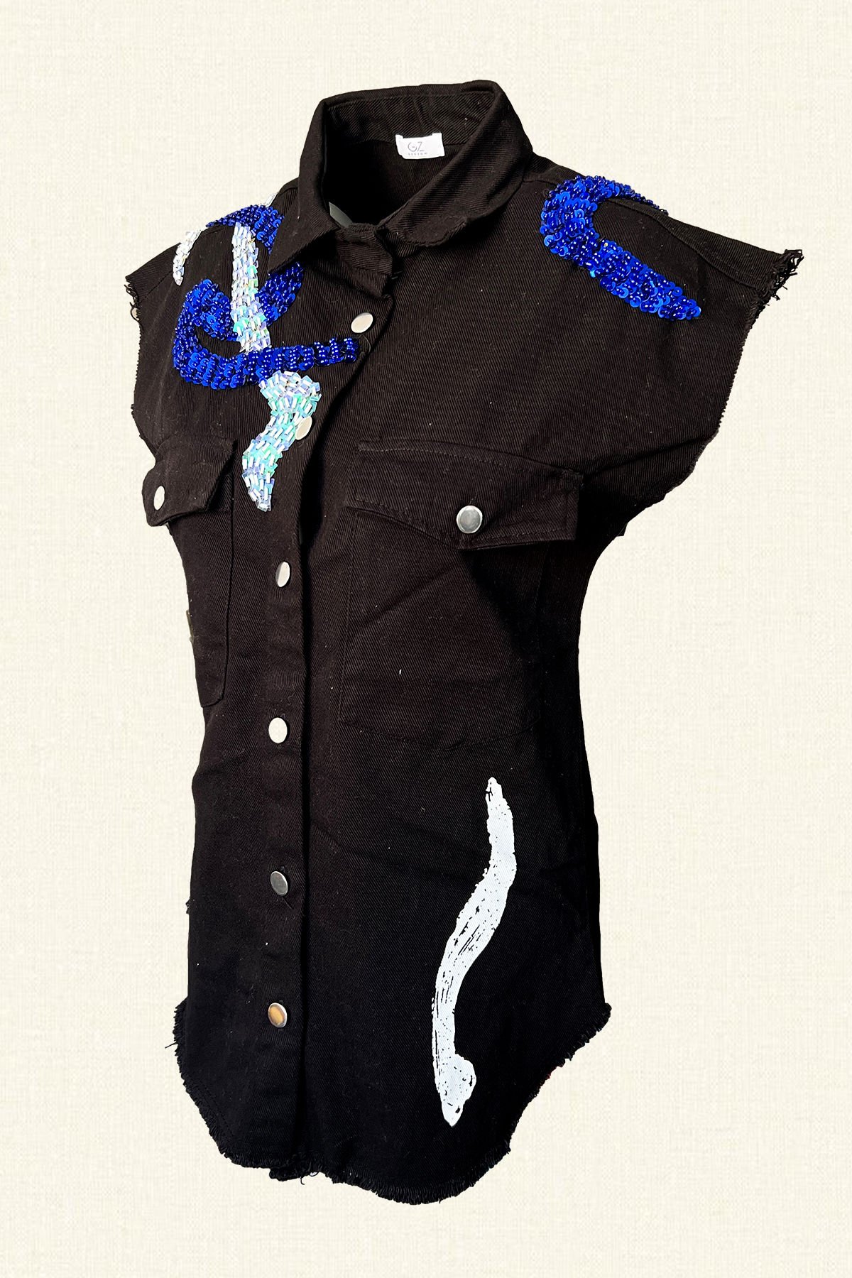 Mavi ve Beyaz İşlemeli Siyah Oversize Jean Yelek