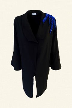 Mavi Dal İşlemeli Siyah Uzun Ceket