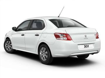 Peugeot 301 Stop Lambası Sol  Duysuz 2012 - 2017 Modeller Arası Araçlara Uyumludur