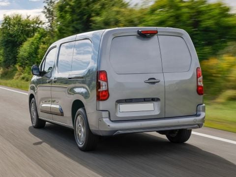 Stop Lambası Sağ Bagajı Çift Kapılı Olanlar İçin Duysuz Doblo Combo E Partner Rifter Berlingo Proace City