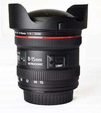 Canon EF 8-15mm f/4L Fisheye USM