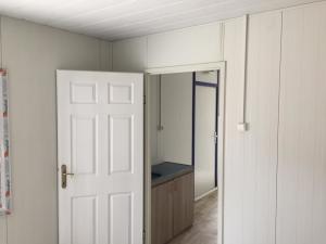 Tek Girişli İki Odalı WC Duşlu Çay Ocaklı Konteyner K307