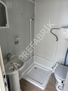 Beşik Çatılı  Ahşap Desenli Yaşam Konteyneri-27m2.