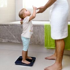 Anker Eufy BodySense Akıllı Bluetooth Tartı ,Baskül - Vücut Yağ Ölçer - Büyük Led Ekran - Siyah - T9140011