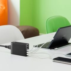 ANKER 25W 5-Port Masaüstü ve Seyahat Şarj Cihazı Beyaz