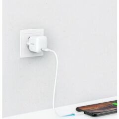 Anker Atom PowerPort PD 1 Type-C 30W Ultra Küçük Power Delivery USB-C Hızlı Şarj Aleti (Telefon-Laptop-Tablet tüm cihazlarla uyumlu) - A2017