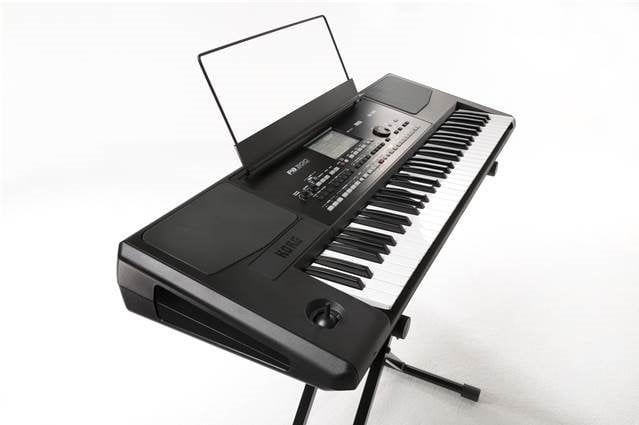 Korg PA300 Ritimli Klavye