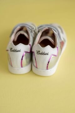 Fuchsia White Girl's Sports Shoes