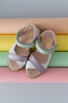 Glow-Renkli Hakiki Deri Kız Çocuk Sandaleti