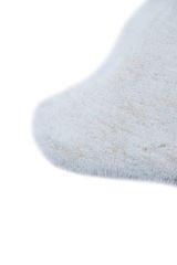 Bunny Beyaz Tavşan Postu Pelüş Salon Yatak Odası Halısı