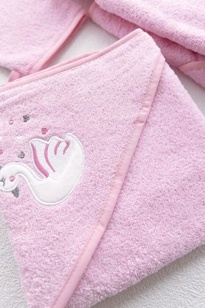 Kuğu İşlemeli Kız Çocuk Bornoz Seti