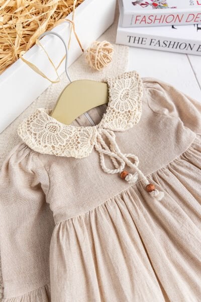 Dantel Detaylı Dokuma Kumaş Bej Kız Bebek Elbise Şık Özelgün Elbise