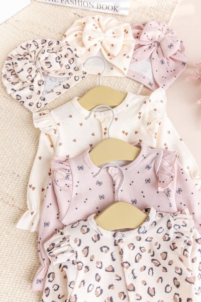 Üçlü 100% Pamuk Şapkalı Kız Bebek Tulum