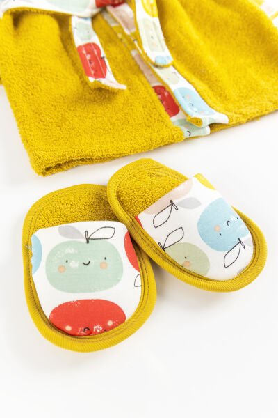 Gökkuşağı Temalı 4 Parça Bebek Havlu Bornoz Seti Hardal Sarısı - 0-18 Ay