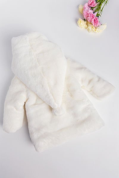 Kapüşonlu Krem Kız Bebek Peluş Mont