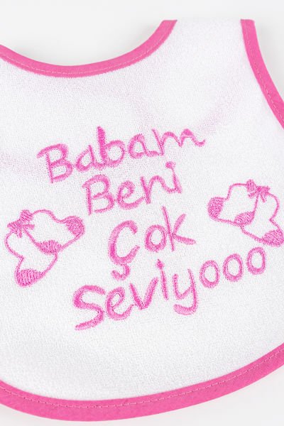 Babam Beni Çok Seviyo Yazılı Kız Bebek Mama Önlüğü