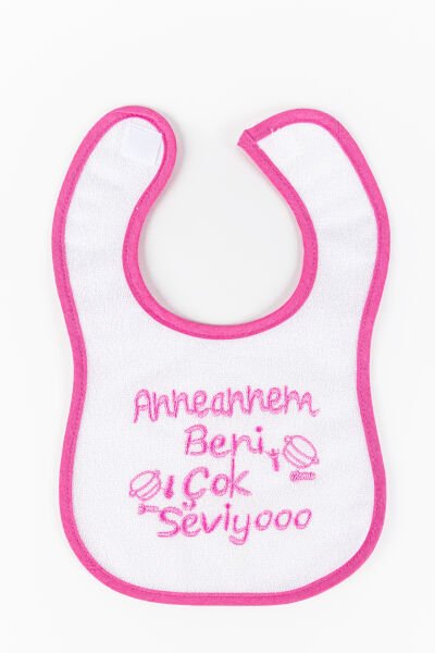 Anneannem Beni Çok Seviyo Yazılı Kız Bebek Su Geçirmez Mama Önlüğü