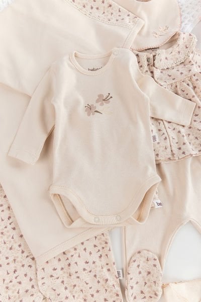 Çiçek Desenli 10'lu Kız Bebek Hastane Çıkışı Bebek Takımı