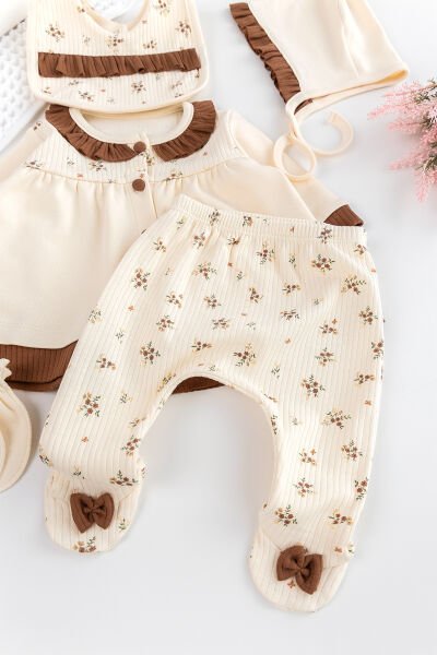 Fırfır Yakalı Önden Düğmeli Çicekli Kız Bebek 5 Parca Hastane Çıkışı Bebek Takımı Kahve  -  0-3 AY