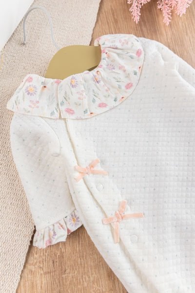 Fırfır Yakalı Çiçekli Patikli Kız Bebek Tulum KREM - Yeni Doğan