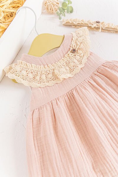 Güpür Yakalı Bandanalı Yazlık Müslin Bebek Elbise PUDRA - 18-24 AY