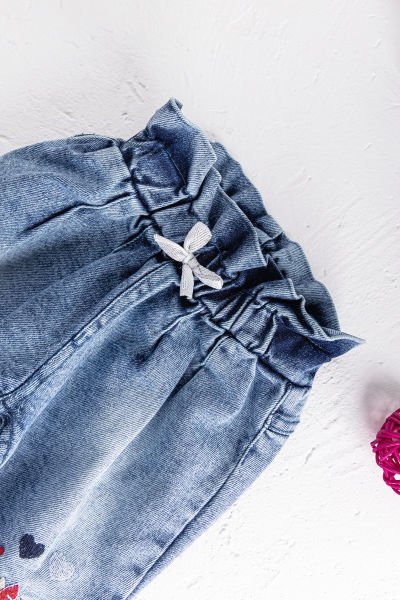 Beli Büzgülü Ayıcık İşlemeli Kız Bebek Kot Pantolon