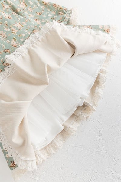 Çiçek Desenli Güpürlü Vintage Kız Çocuk Elbise