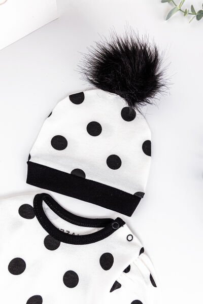 Puantiye Desenli Oyuncak Ayıcıklı Şapkalı Kız Bebek Tulum