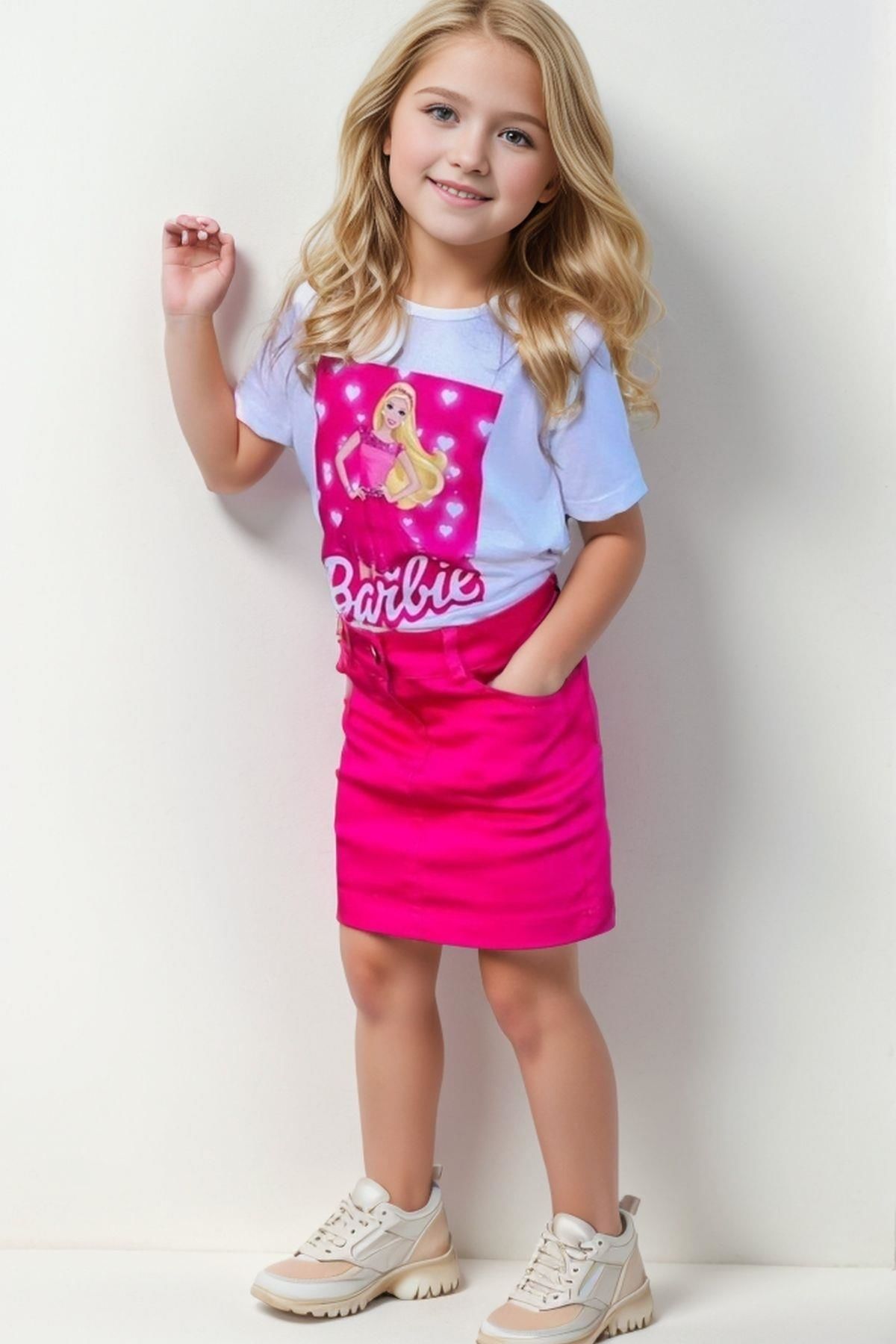 Kız Çocuk Barbie Digital Baskılı Tişört Çift Cepli Fuşya Etekli Takım