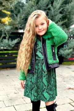 Kız Çocuk Yakası Kürklü Deri Detaylı Peluş Ceket ve Desenli Yeşil Elbise