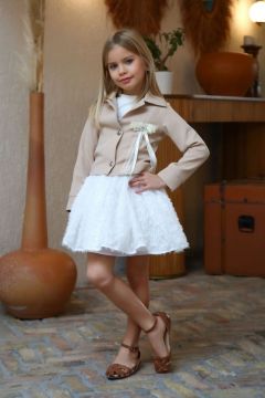 Kız Çocuk Düğme Detaylı Broşlu Ceket Kırçıllı Şifon Desenli Bej Etekli Takım 3-12 Yaş