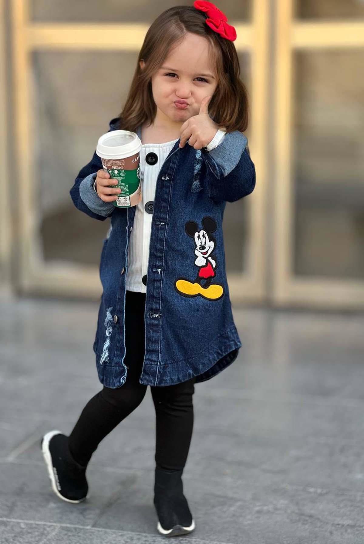 Kız Çocuk Mickey Mouse Baskılı Düğme Detaylı ve Kapüşonlu Jean Ceket