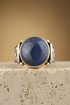 Kalem İşleme Desenli Lapis Taşlı Gümüş Yüzük