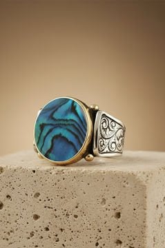 Kalem İşleme Desenli Okyanus Sedefi Taşlı Yüzük