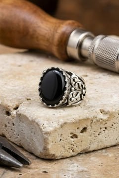 Hünkar  Model El İşi Oniks Taşlı Gümüş Yüzük