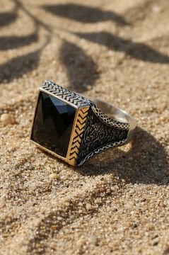 Siyah Zirkon Taşlı Gümüş Yüzük