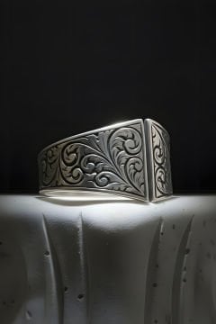 Kalem Desen İşlemeli Baş Parmak Zihgir Yüzüğü