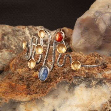 El İşi Turmalin ve Kyanite Taşlı Gümüş Bileklik